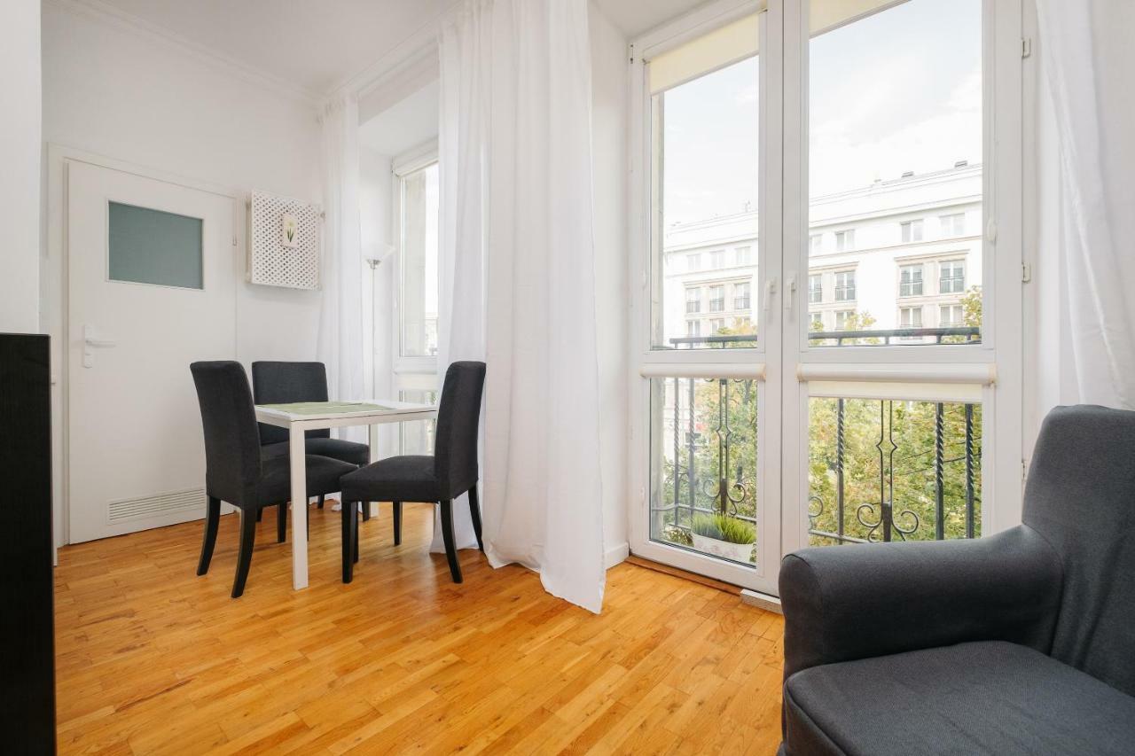 Plac Konstytucji Studio Варшава Экстерьер фото